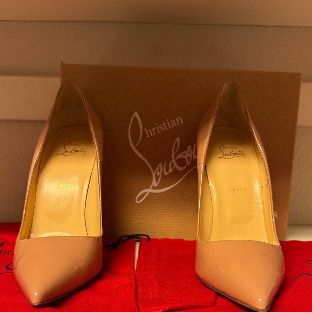 Christian Louboutin Beige Heels